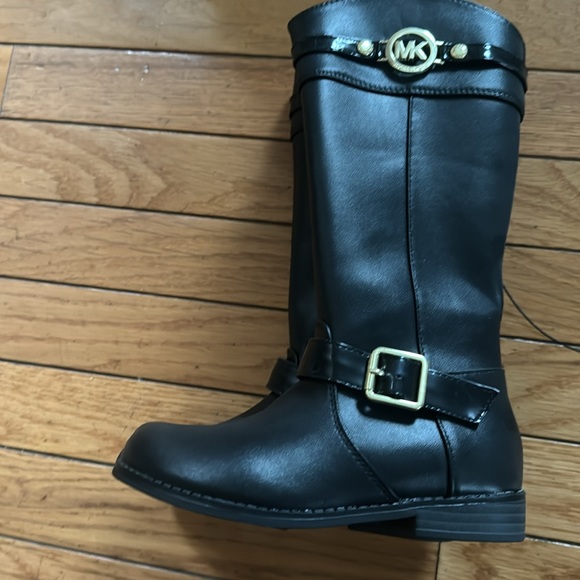 Michael kors boots - Picture 2 of 3
